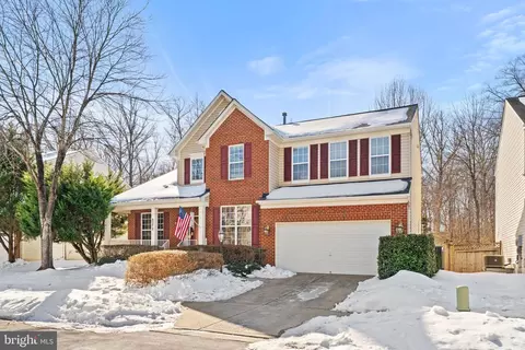 8372 Tenbrook Dr, Gainesville, VA 20155 photo 3