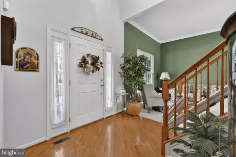8372 Tenbrook Dr, Gainesville, VA 20155 photo 10