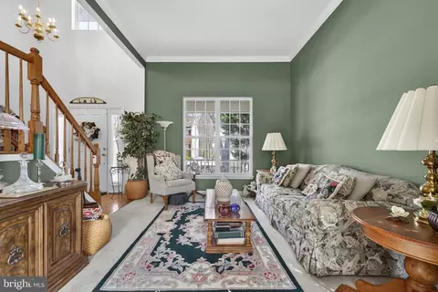 8372 Tenbrook Dr, Gainesville, VA 20155 photo 15