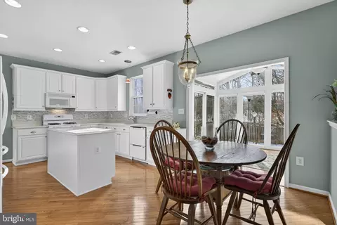 8372 Tenbrook Dr, Gainesville, VA 20155 photo 22
