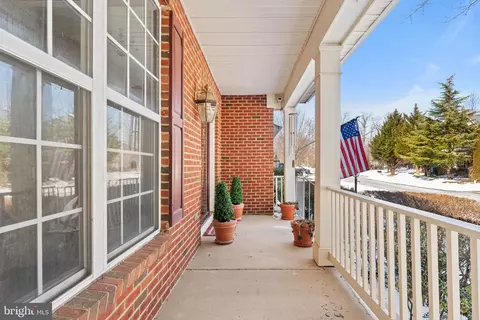 8372 Tenbrook Dr, Gainesville, VA 20155 photo 8