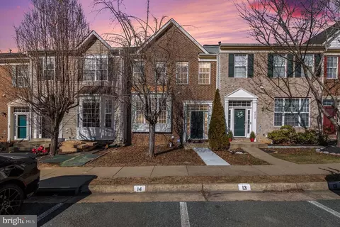4212 La Mauricie Loop, Dumfries, VA 22025