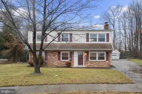 13200 Hawthorn Ln, Woodbridge, VA 22193