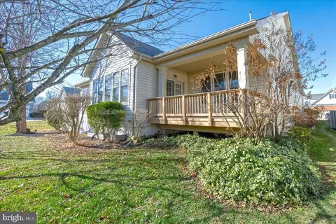 Exterior - 6159 Ferrier Ct, Gainesville, VA 20155 photo 3 of 8