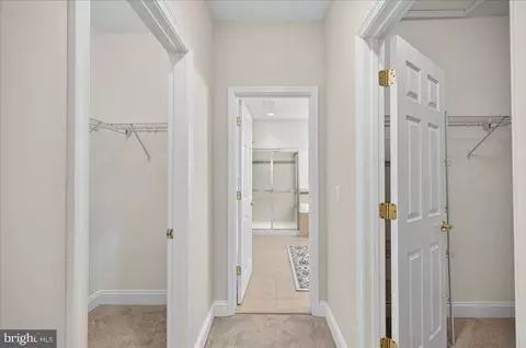 Entry Way - 6159 Ferrier Ct, Gainesville, VA 20155 photo 4 of 9