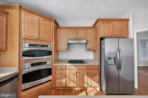 Kitchen - 6159 Ferrier Ct, Gainesville, VA 20155 photo 2 of 4