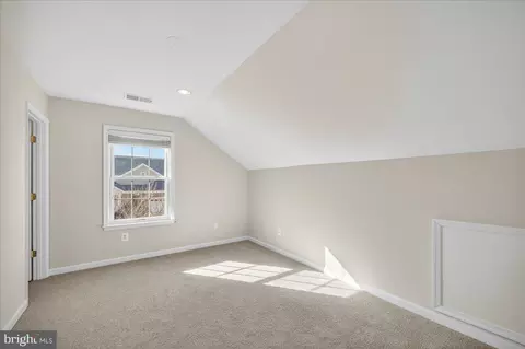 Bedroom - 6159 Ferrier Ct, Gainesville, VA 20155 photo 4 of 4
