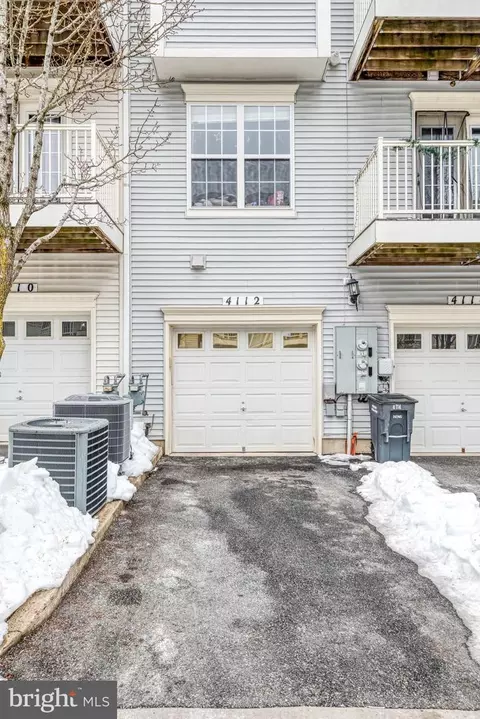 Exterior - 4112 Potomac Highlands Cir, Triangle, VA 22172 photo 7 of 7
