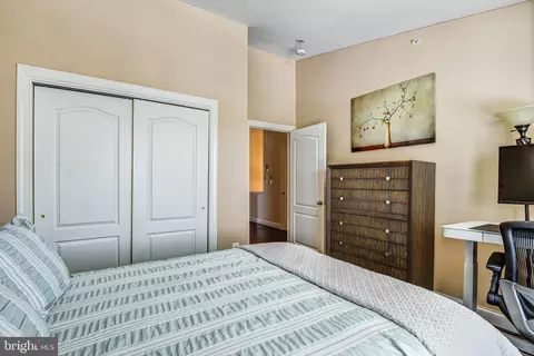 Bedroom - 4112 Potomac Highlands Cir, Triangle, VA 22172 photo 4 of 6