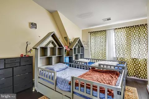 Bedroom - 4112 Potomac Highlands Cir, Triangle, VA 22172 photo 1 of 6