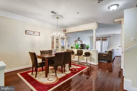 Dining - 4112 Potomac Highlands Cir, Triangle, VA 22172 photo 2 of 2