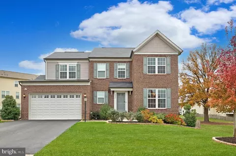 9587 Kimbleton Hall Loop, Manassas Park, VA 20111