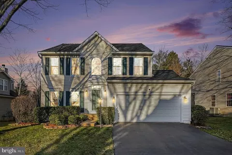 6465 Colonial Village Loop, Manassas, VA 20112