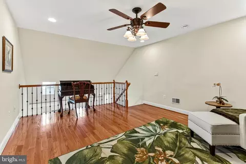 Entry Way - 8471 Link Hills Loop, Gainesville, VA 20155 photo 4 of 6