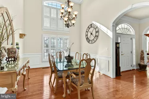 Dining - 8471 Link Hills Loop, Gainesville, VA 20155 photo 3 of 6