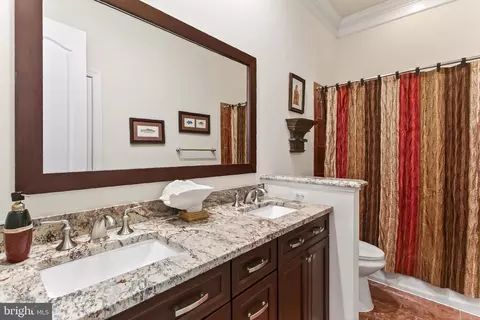 Bath - 8471 Link Hills Loop, Gainesville, VA 20155 photo 5 of 7