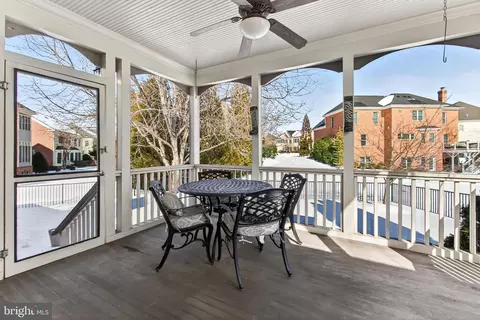 Exterior - 8471 Link Hills Loop, Gainesville, VA 20155 photo 6 of 10