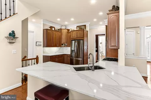 Kitchen - 8471 Link Hills Loop, Gainesville, VA 20155 photo 2 of 6