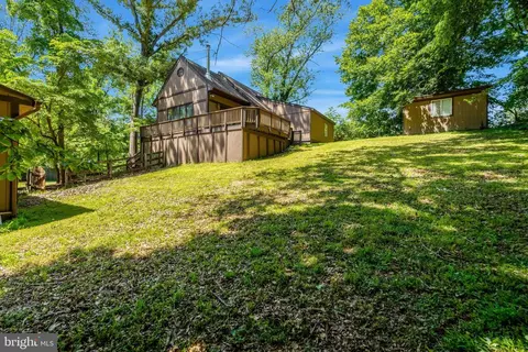 Exterior - 8844 Mcgrath Rd, Manassas, VA 20112 photo 6 of 6