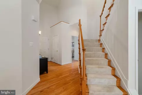 Entry Way - 6029 Calumet Ct, Gainesville, VA 20155 photo 2 of 4