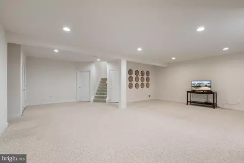 Other - 6029 Calumet Ct, Gainesville, VA 20155 photo 6 of 8