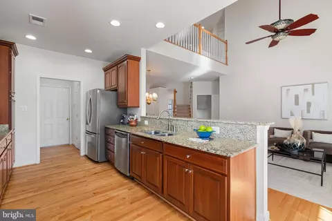 Kitchen - 6029 Calumet Ct, Gainesville, VA 20155 photo 2 of 4