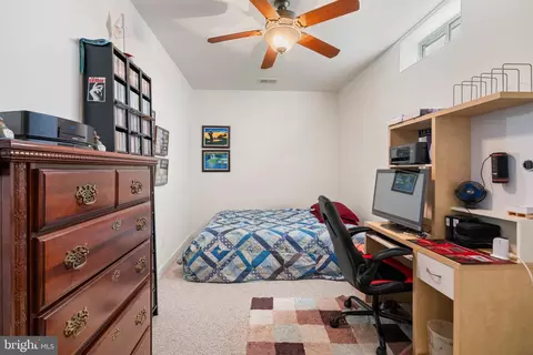 Bedroom - 6029 Calumet Ct, Gainesville, VA 20155 photo 5 of 5
