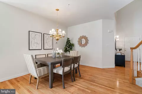 Dining - 6029 Calumet Ct, Gainesville, VA 20155 photo 2 of 4