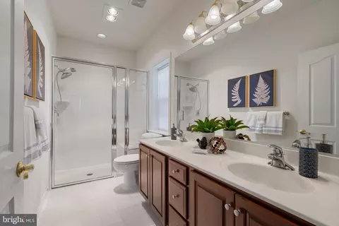 Bath - 6029 Calumet Ct, Gainesville, VA 20155 photo 1 of 3