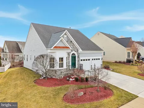 Exterior - 13141 Triple Crown Loop, Gainesville, VA 20155 photo 2 of 14