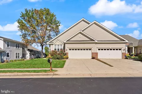 17680 Glass Ridge Pl, Gainesville, VA 20155