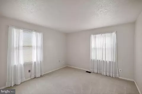 Bedroom - 4807 Executive Dr, Gainesville, VA 20155 photo 3 of 6
