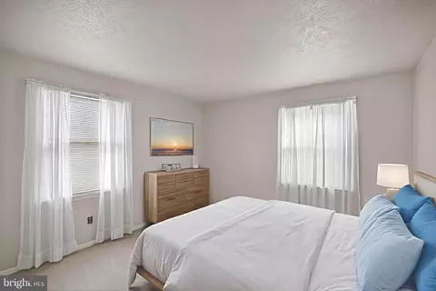 Bedroom - 4807 Executive Dr, Gainesville, VA 20155 photo 4 of 6
