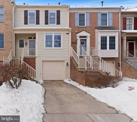 7823 Sabre Ct, Manassas, VA 20109