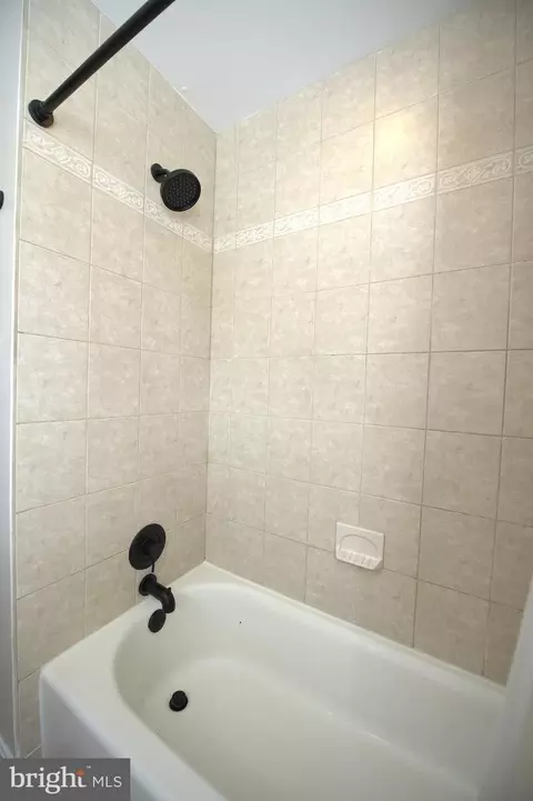 Bath - 7910 Guy Dr, Manassas, VA 20111 photo 9 of 10