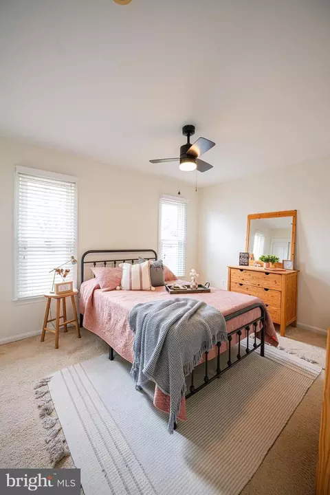 Bedroom - 7910 Guy Dr, Manassas, VA 20111 photo 4 of 6