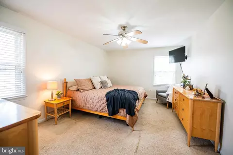 Bedroom - 7910 Guy Dr, Manassas, VA 20111 photo 2 of 6
