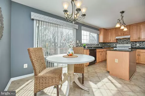 Kitchen - 8300 Wallace Ln, Manassas, VA 20109 photo 5 of 6