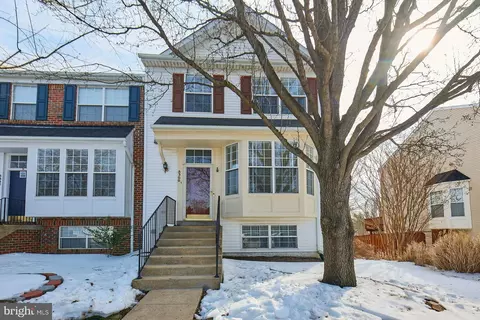 Exterior - 8300 Wallace Ln, Manassas, VA 20109 photo 2 of 14