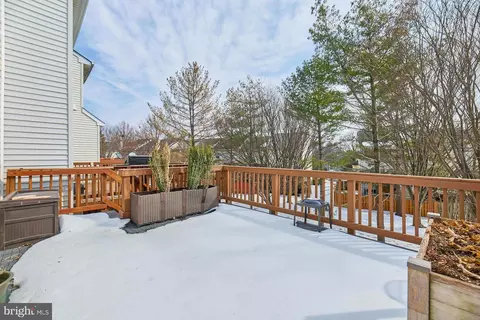 Exterior - 8300 Wallace Ln, Manassas, VA 20109 photo 5 of 14