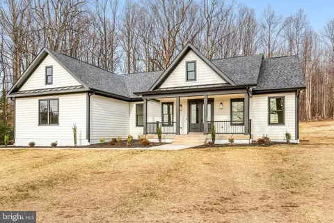 16220 Waterfall Rd, Haymarket, VA 20169