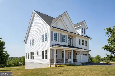 17979 Old Triangle Rd, Triangle, VA 22172 photo 2