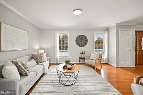 Living - 10449 Pineview Rd, Manassas, VA 20111 photo 1 of 7