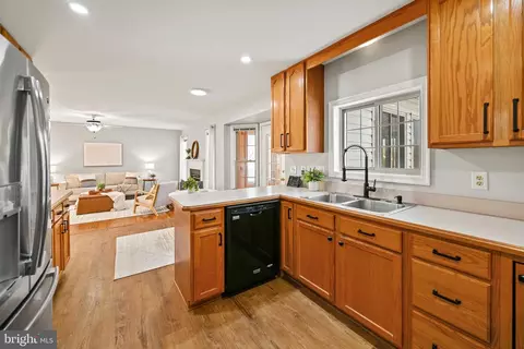 Kitchen - 10449 Pineview Rd, Manassas, VA 20111 photo 2 of 3
