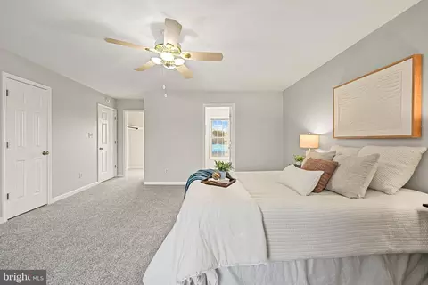 Bedroom - 10449 Pineview Rd, Manassas, VA 20111 photo 4 of 7