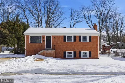 14901 Cordell Ave, Woodbridge, VA 22193