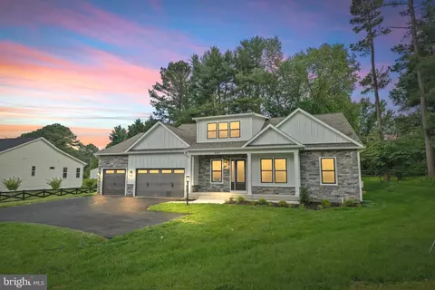 9671 Marlette Dr, Nokesville, VA 20181