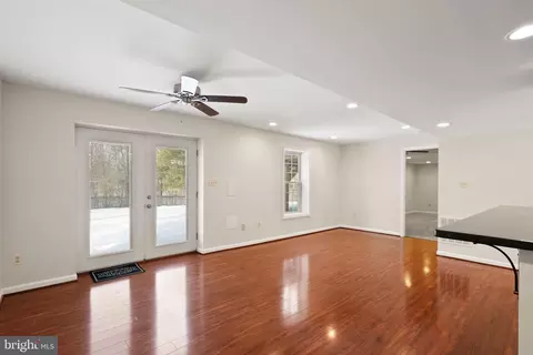 Living - 8144 Tall Timber Dr, Gainesville, VA 20155 photo 5 of 5