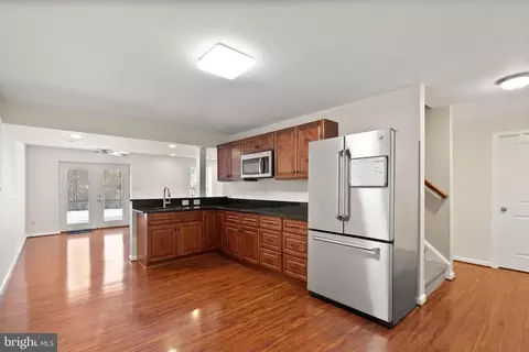Kitchen - 8144 Tall Timber Dr, Gainesville, VA 20155 photo 6 of 6