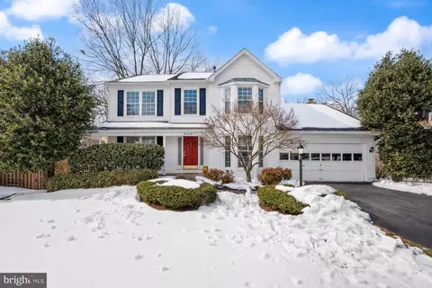 8144 Tall Timber Dr, Gainesville, VA 20155